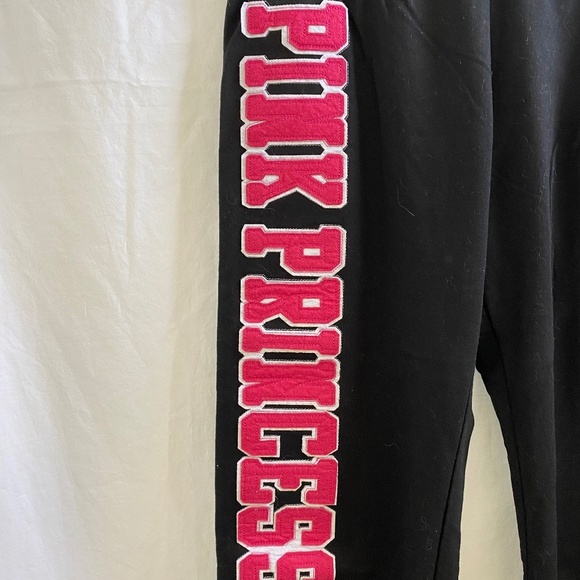 Capri Logger Sweatpants Size: Large - Picture 6 of 9